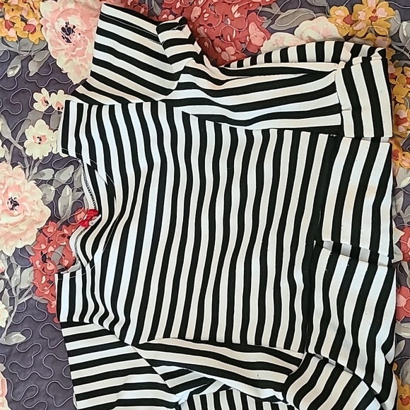 Black and white striped dress girls size 10-12 - Picture 5 of 7